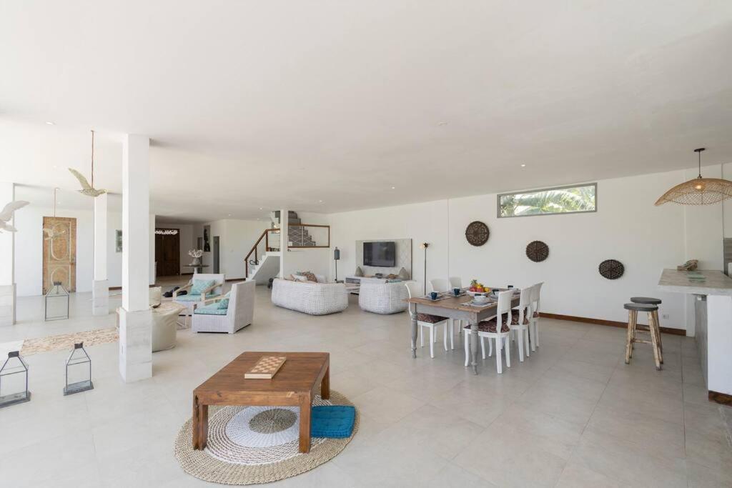 Villa Orchid 18m Pool, Sea View Nusa Lembongan